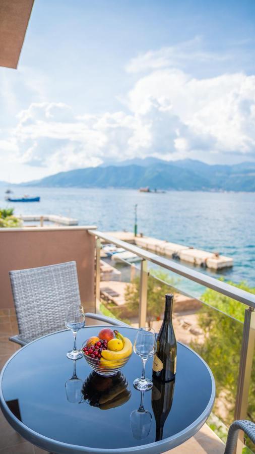 Apartments Edera Tivat Exterior foto